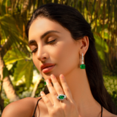 Кольцо с изумрудом и бриллиантами, белое золото, н.керамика