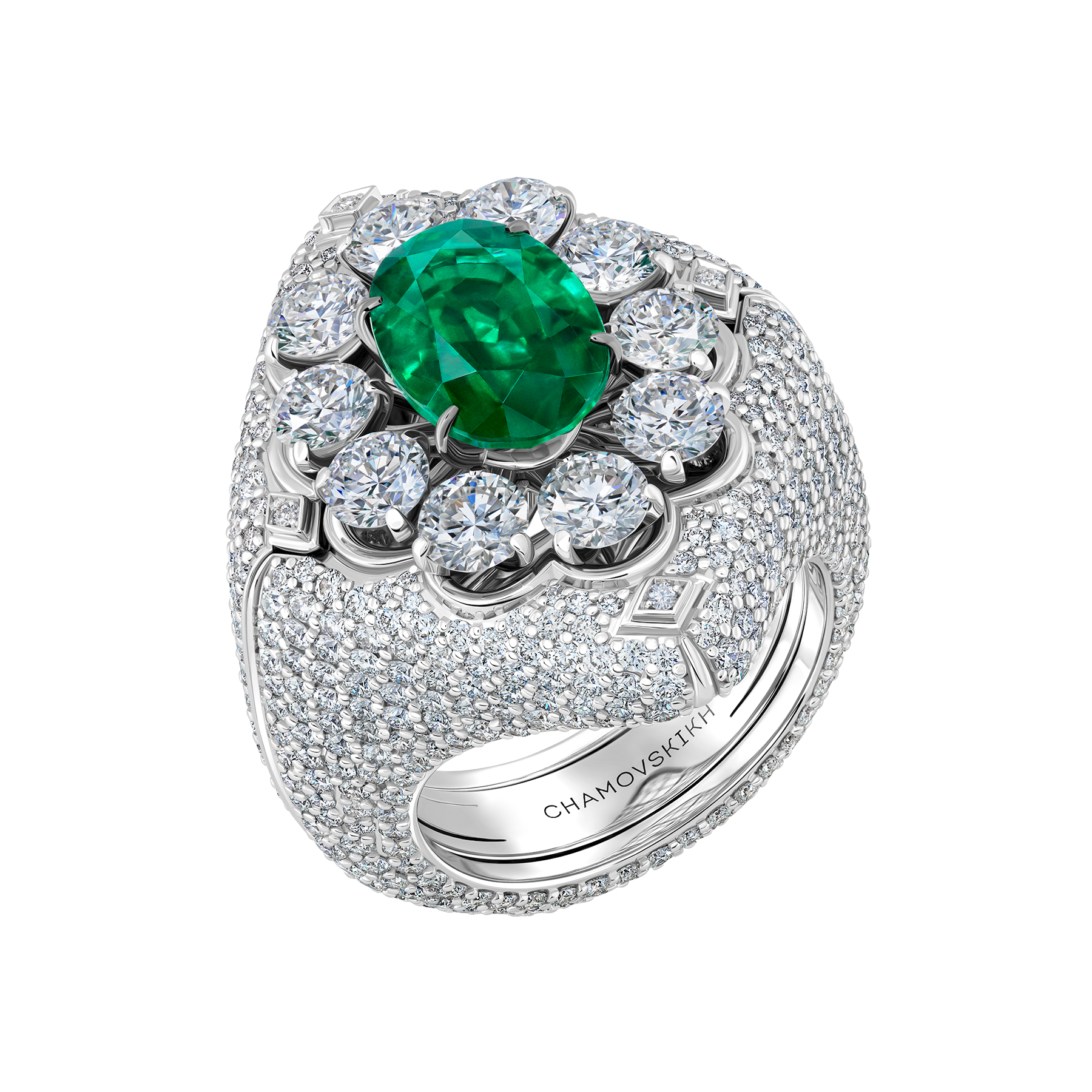 Кольцо с изумрудом и бриллиантами, белое золото