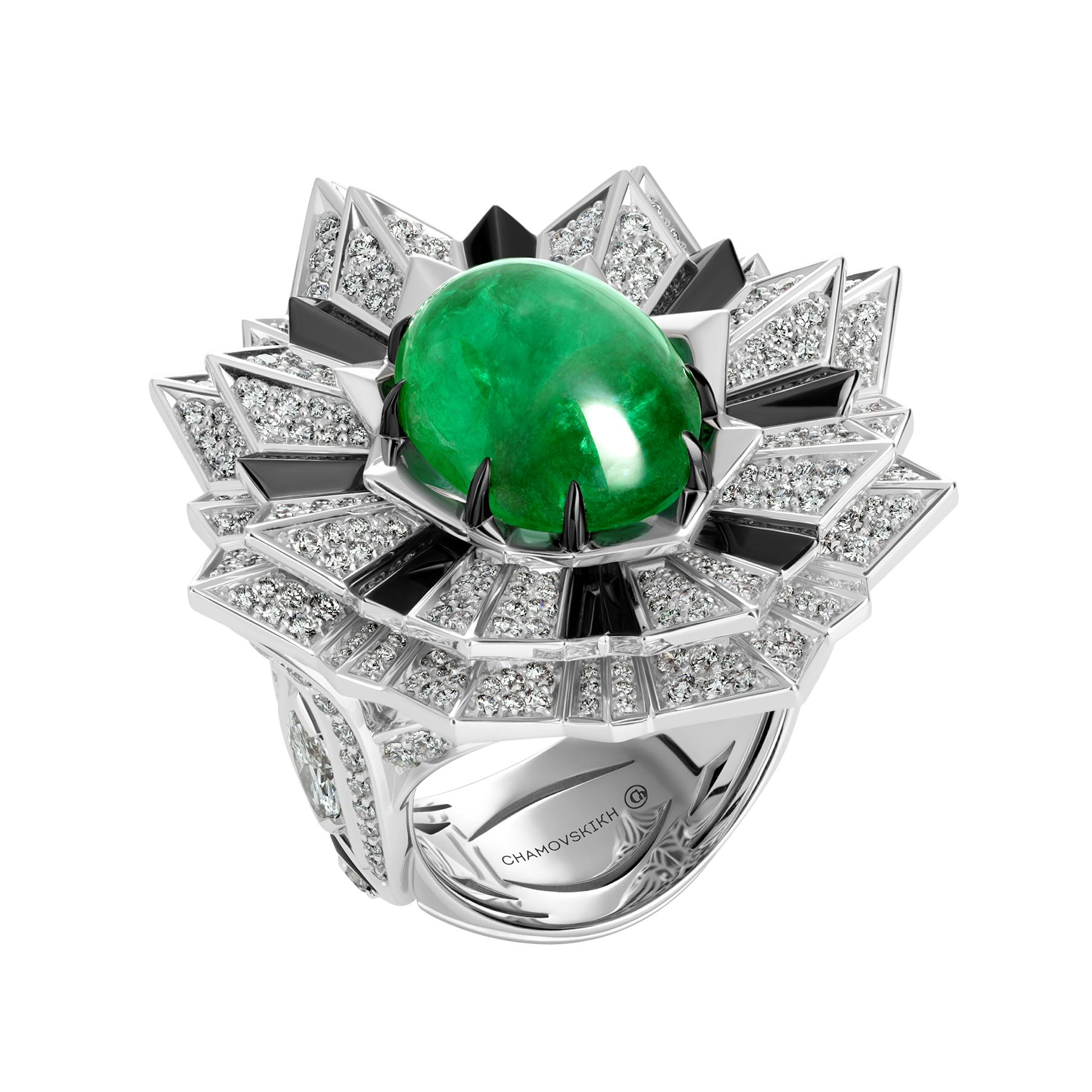 Кольцо с изумрудом и бриллиантами, белое золото, н.керамика