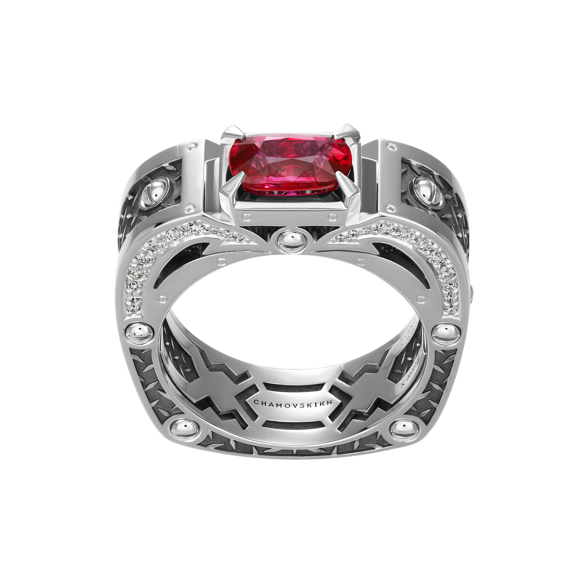 Кольцо с рубином и бриллиантами, белое золото