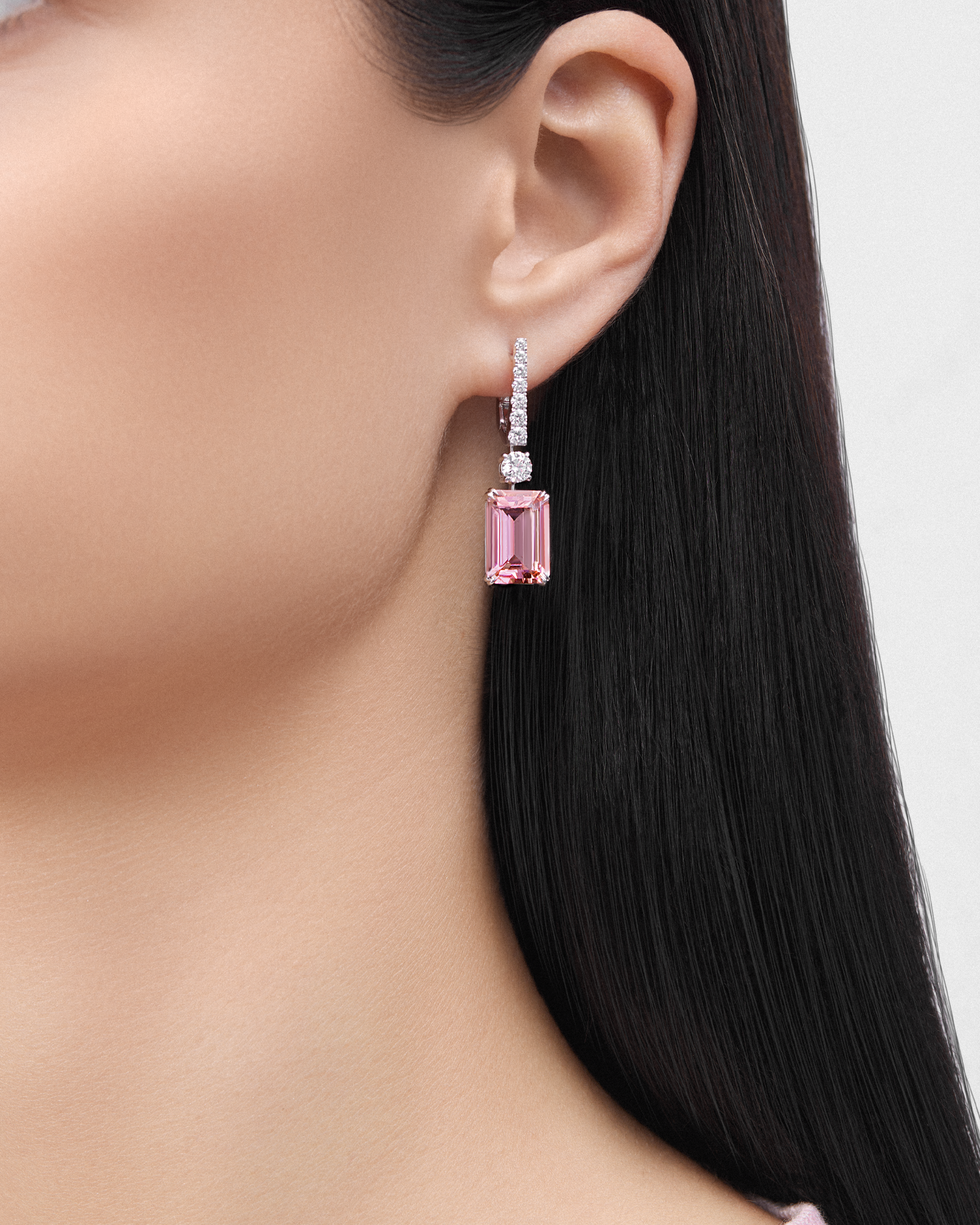 Серьги с морганитами и бриллиантами, белое золото