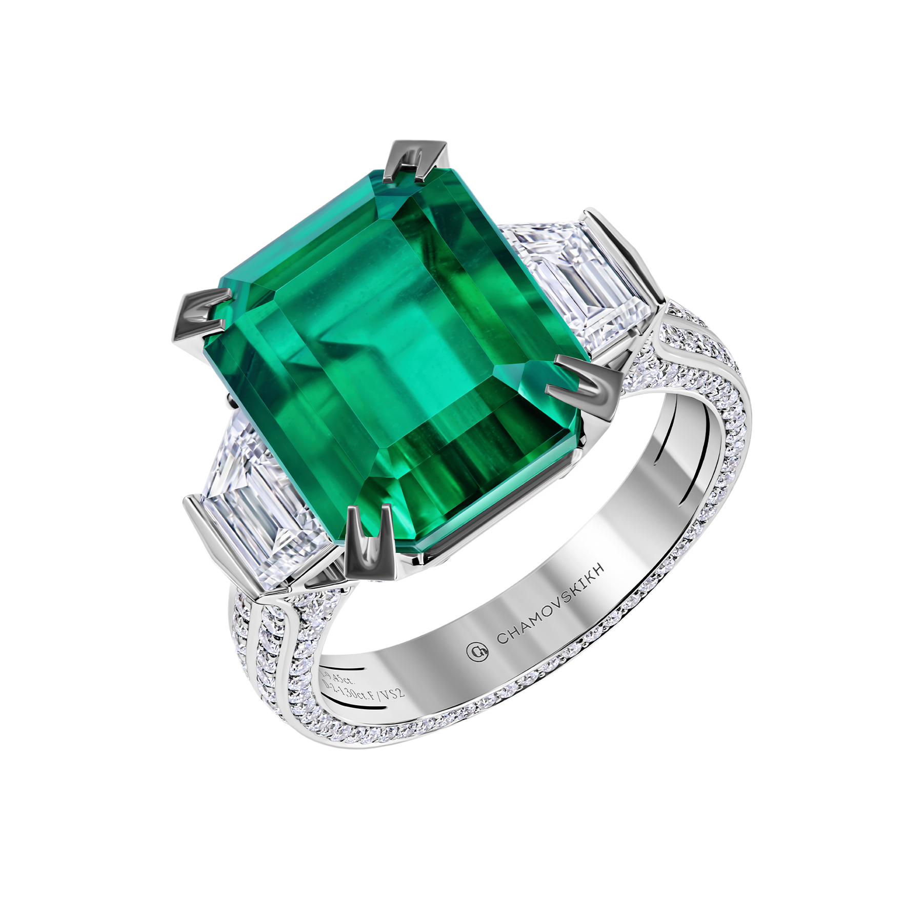 Кольцо с изумрудом и бриллиантами, белое золото