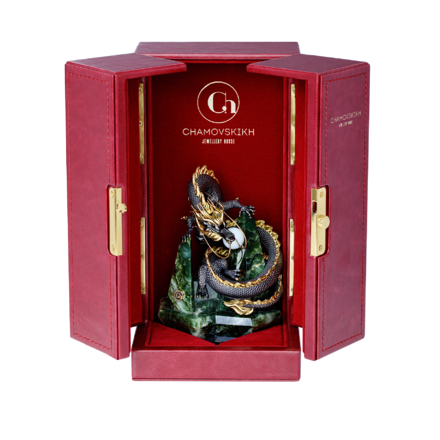Настольная скульптура «Дракон с нефритом и жемчужиной из опала» 2