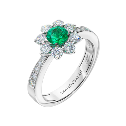 Кольцо с изумрудом и бриллиантами, белое золото 1