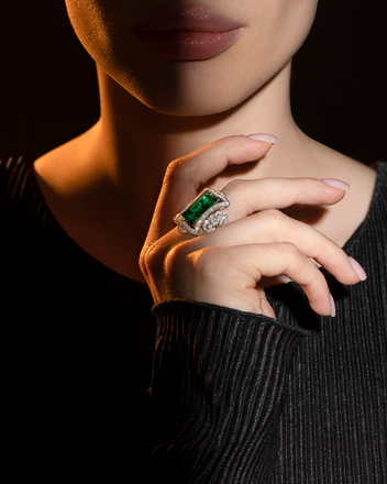 Кольцо с верделитом и бриллиантами, белое золото 4