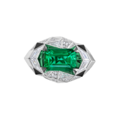 Кольцо с изумрудом и бриллиантами, белое золото