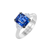 Кольцо с сапфиром и бриллиантами, белое золото